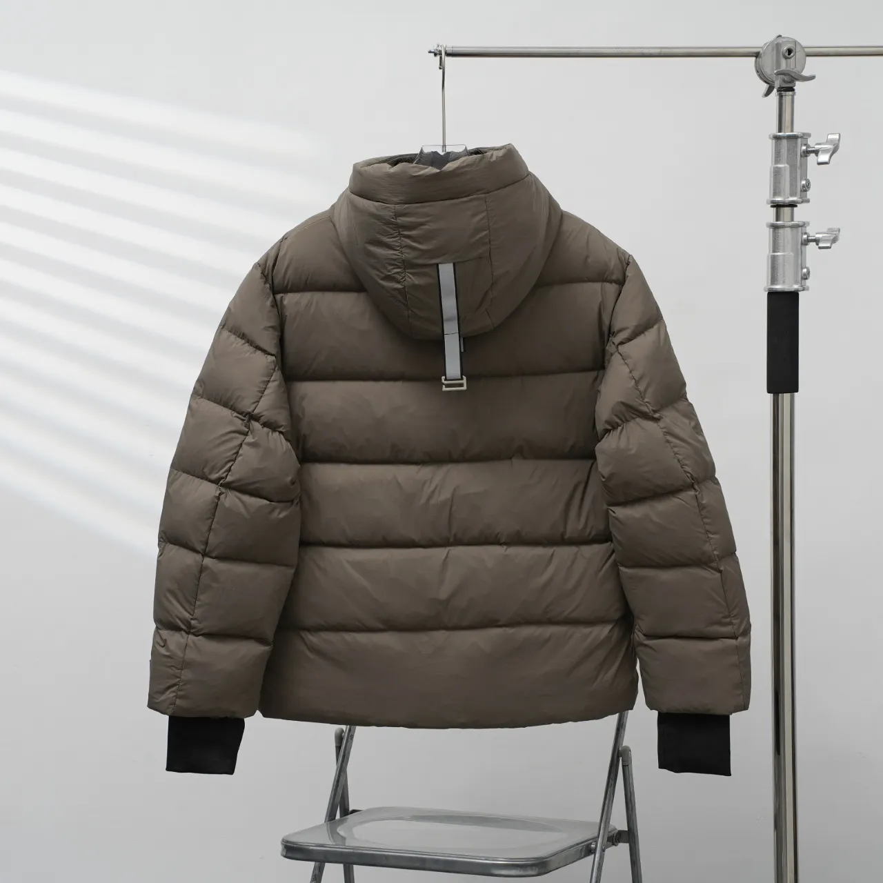 P820 ​​CANADA GOOSE丨Canada Goose Ouyang Nana second generation hooded down jacket Color: Coffee Size: XS-XXL
